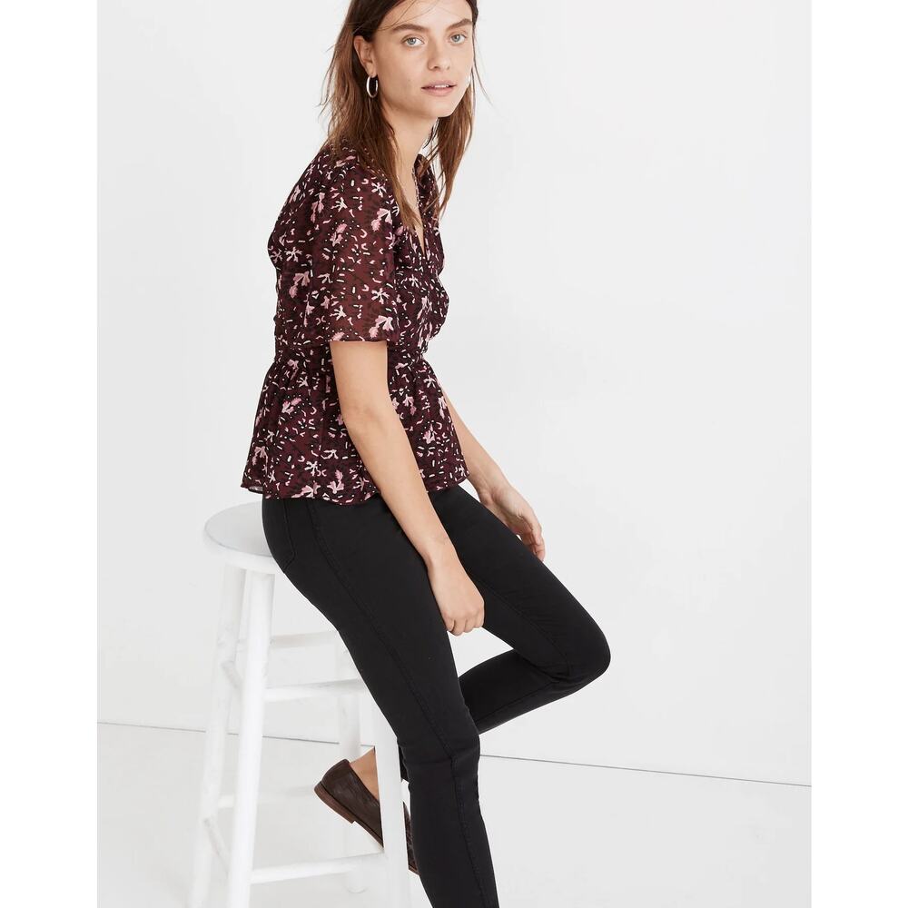 Madewell Georgette Flutter-Sleeve Peplum Paisley Dark Fig Top Size XS🍷✨ 🍂 - Picture 3 of 12
